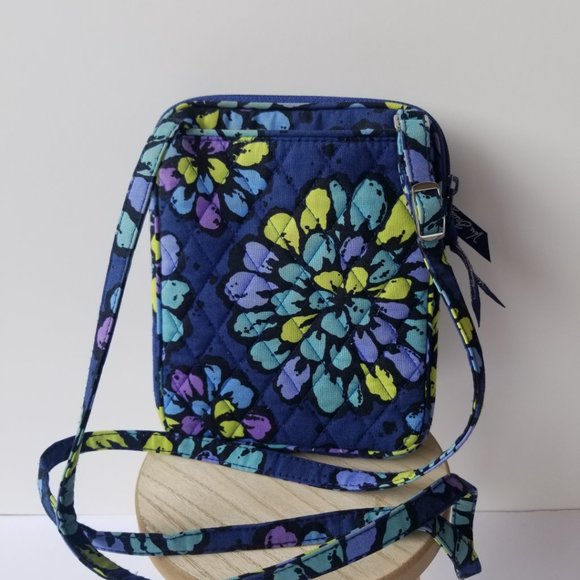 Vera Bradley Adjustable Crossbody / Handbag - Picture 13 of 15